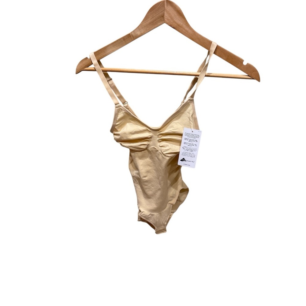 NWT Lycra cream bodysuit